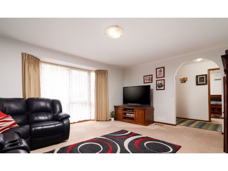39 Robin Drive, Carrum Downs VIC 3201