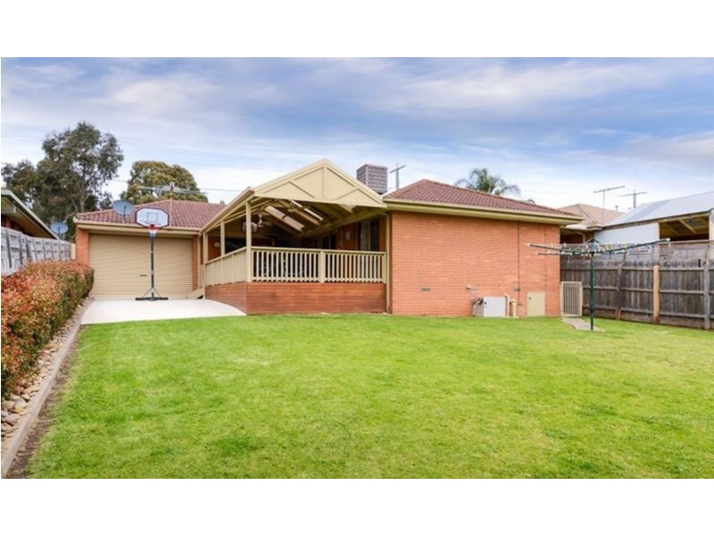 39 Robin Drive, Carrum Downs VIC 3201