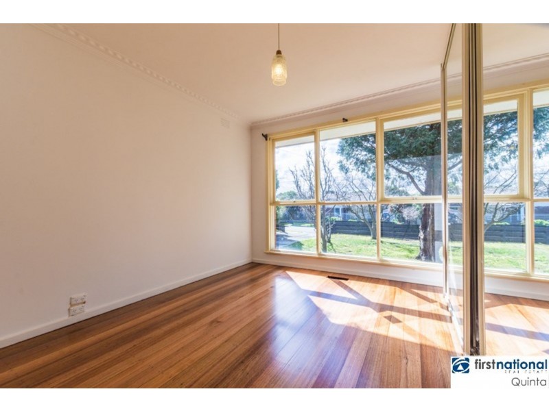 42 Ireland Avenue, Wantirna South VIC 3152