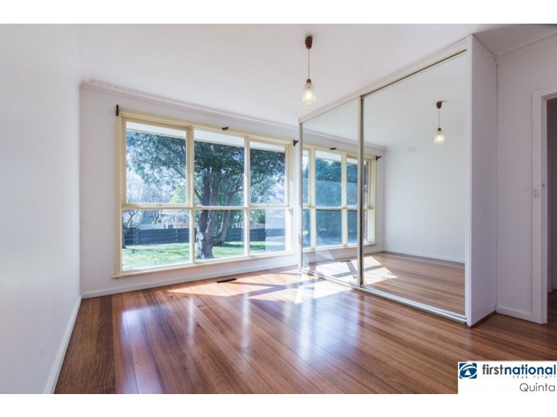 42 Ireland Avenue, Wantirna South VIC 3152