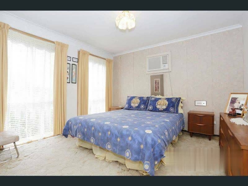 34 Orloff Close, Clayton South VIC 3169