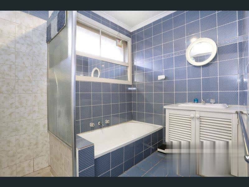 34 Orloff Close, Clayton South VIC 3169