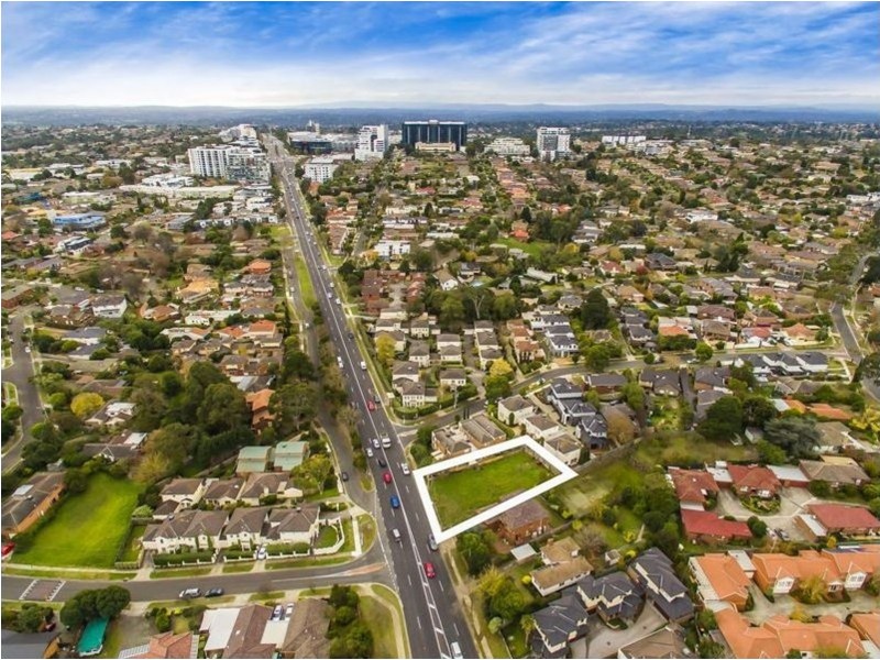 28 Tram Road, Doncaster VIC 3108