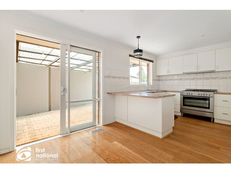 41 Collins Crescent, Berwick VIC 3806