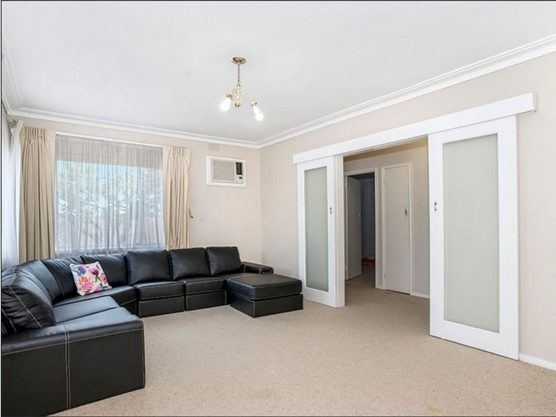 1/82 Watsons Rd, Glen Waverley VIC 3150