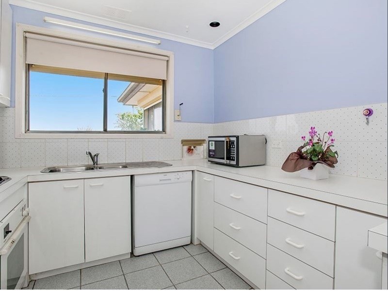 1/82 Watsons Rd, Glen Waverley VIC 3150