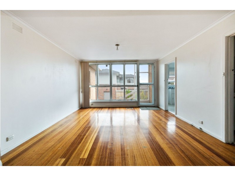 8 Adelaide Avenue, Mount Waverley VIC 3149