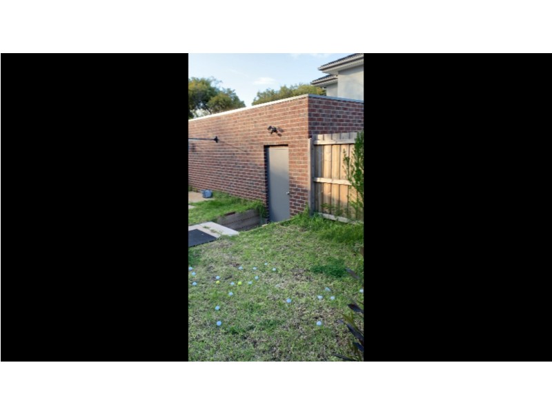 8 Adelaide Avenue, Mount Waverley VIC 3149