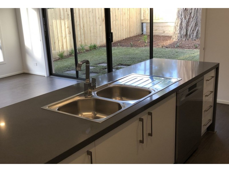 6/130 Dorset Rd, Croydon VIC 3136