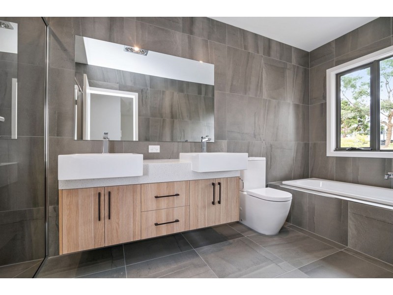 32 Bonview Crescent, Burwood East VIC 3151