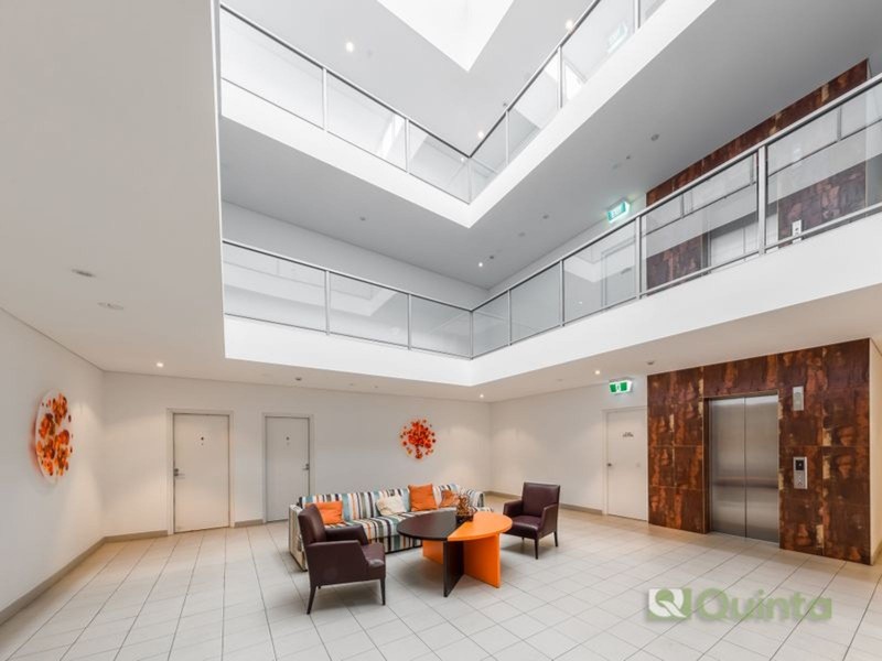 6/213 Normanby Road, Notting Hill VIC 3168