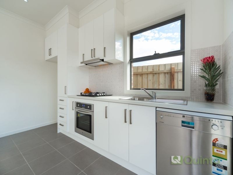 2/4 Cherry Court, Lalor VIC 3075