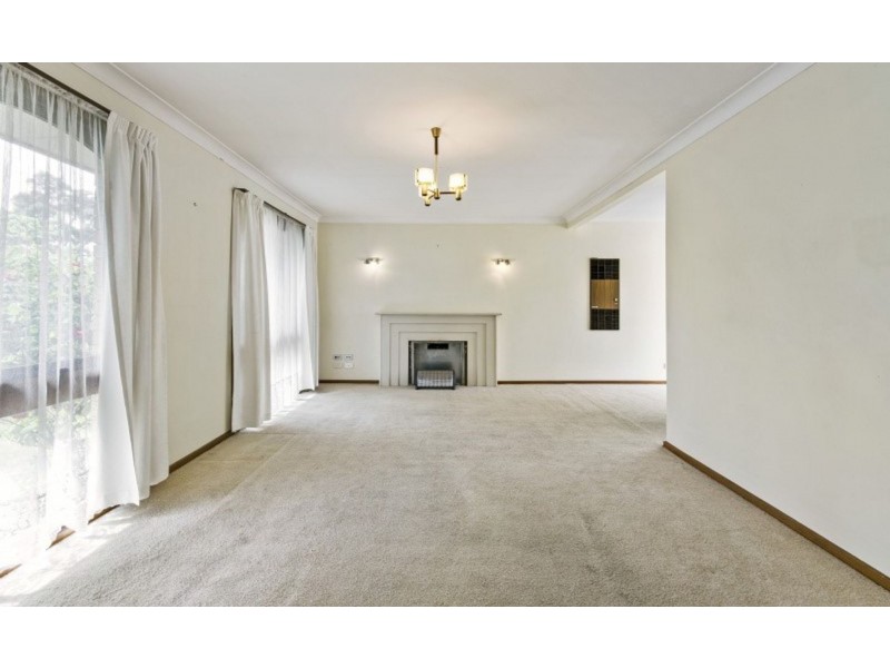 24 Sandhurst Road, Wantirna VIC 3152