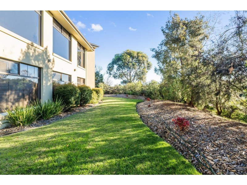 7 Nicklaus Place, Chirnside Park VIC 3116