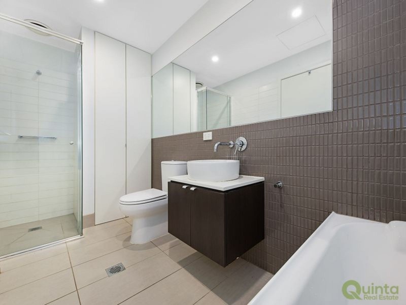 304/337 Stud Road, Wantirna South VIC 3152