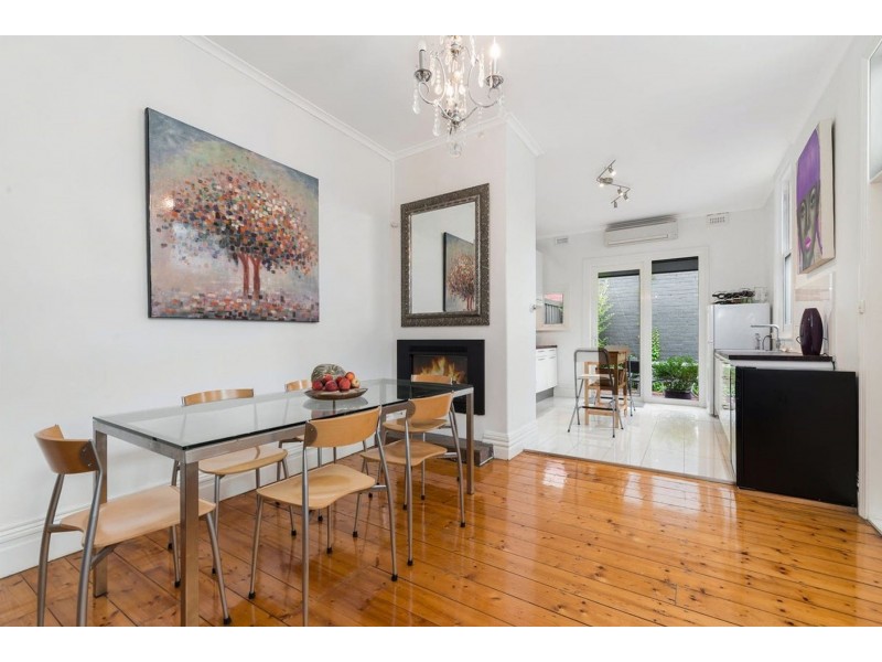 4 Cowderoy Street, St Kilda West VIC 3182