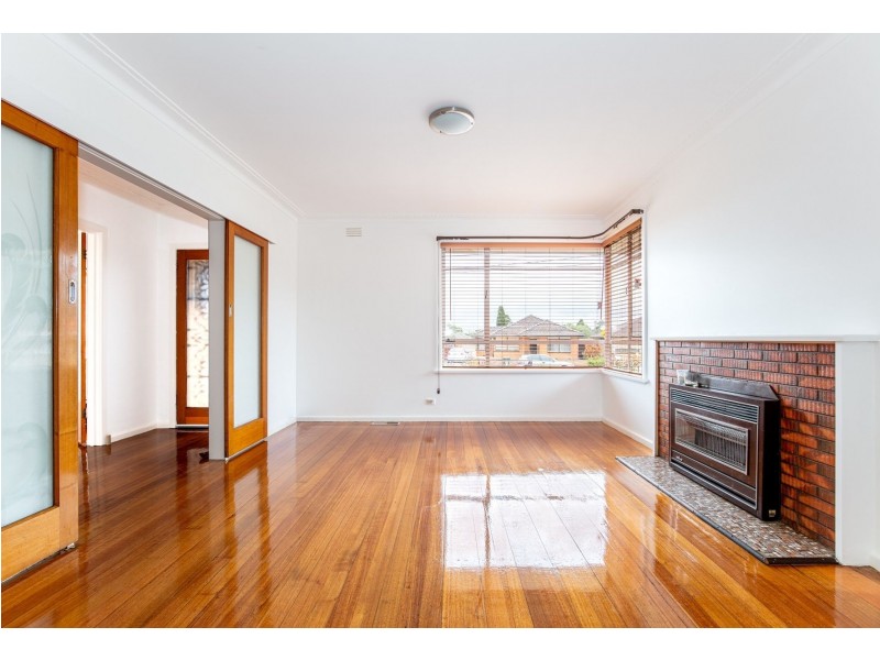 28 Kingsway Drive, Lalor VIC 3075