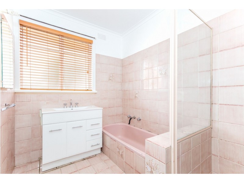 28 Kingsway Drive, Lalor VIC 3075