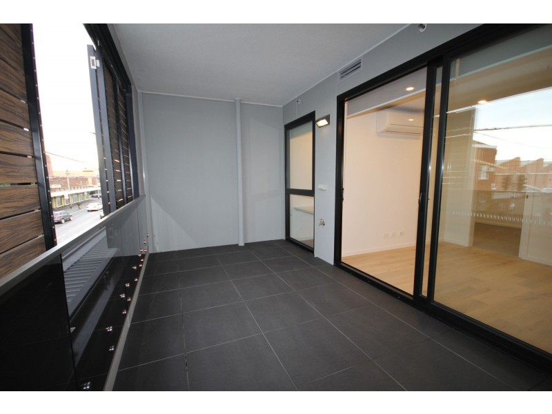 102/808-818 Sydney Road, Brunswick VIC 3056