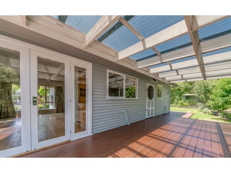 18 Seares Drive, Ringwood East VIC 3135