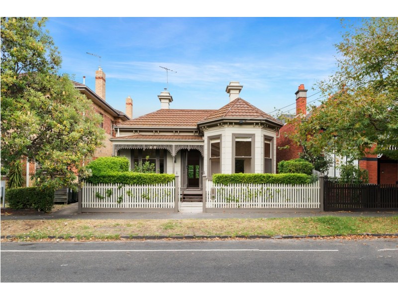 39 Longmore Street, St Kilda West VIC 3182