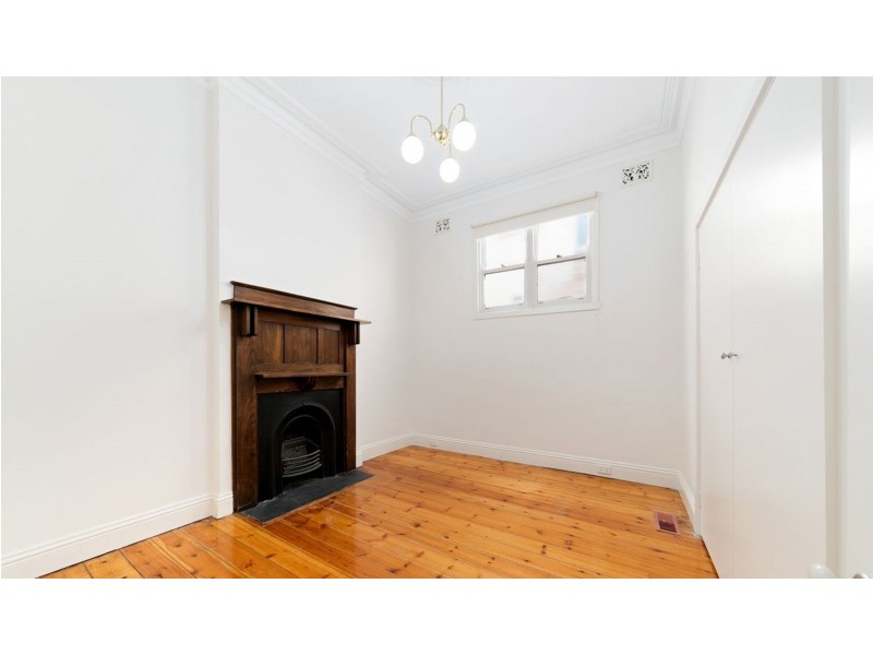 39 Longmore Street, St Kilda West VIC 3182