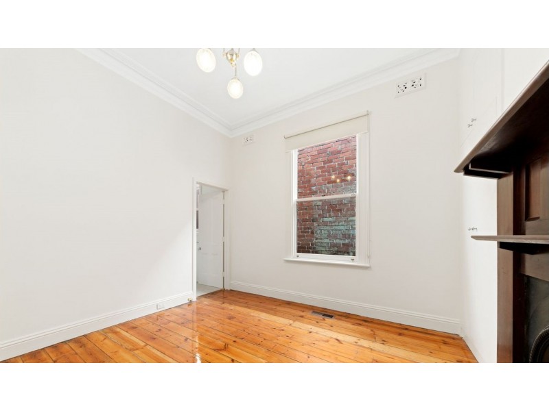 39 Longmore Street, St Kilda West VIC 3182