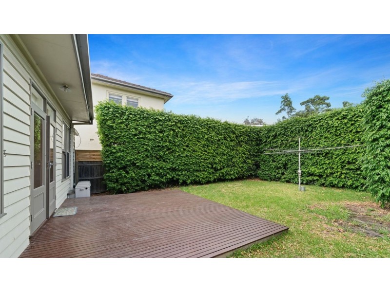 39 Longmore Street, St Kilda West VIC 3182