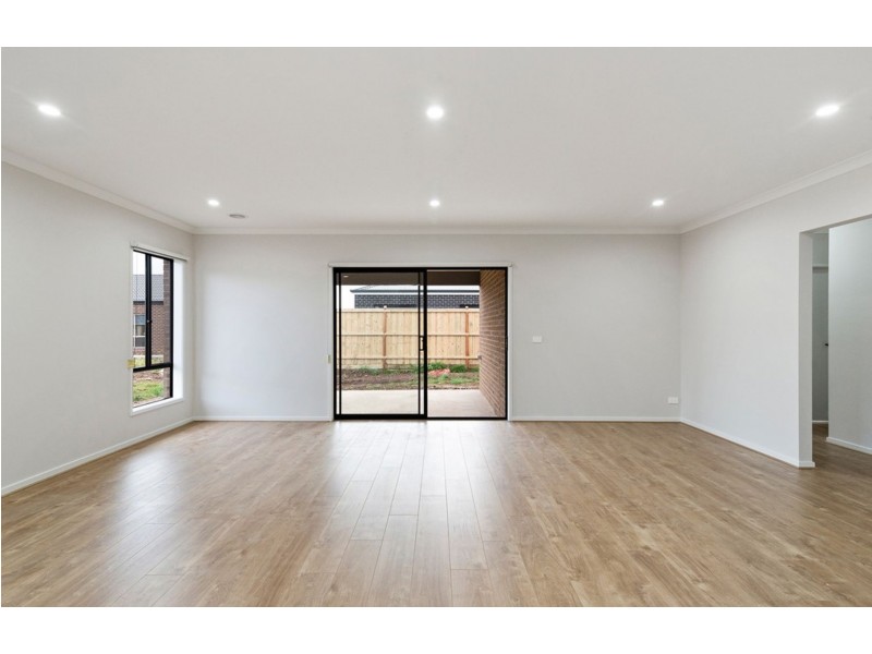 14 Surya Street, Truganina VIC 3029