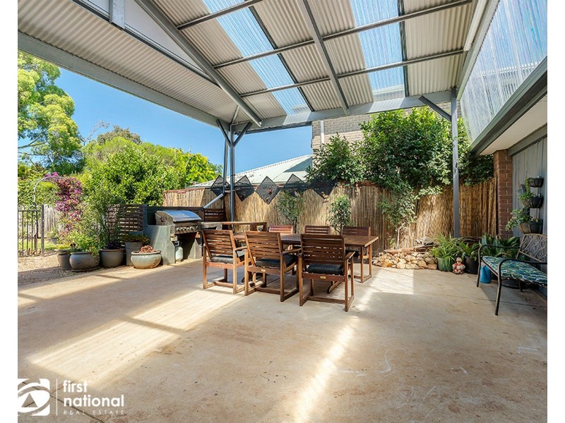 6 Batterbee Drive, Mooroolbark VIC 3138