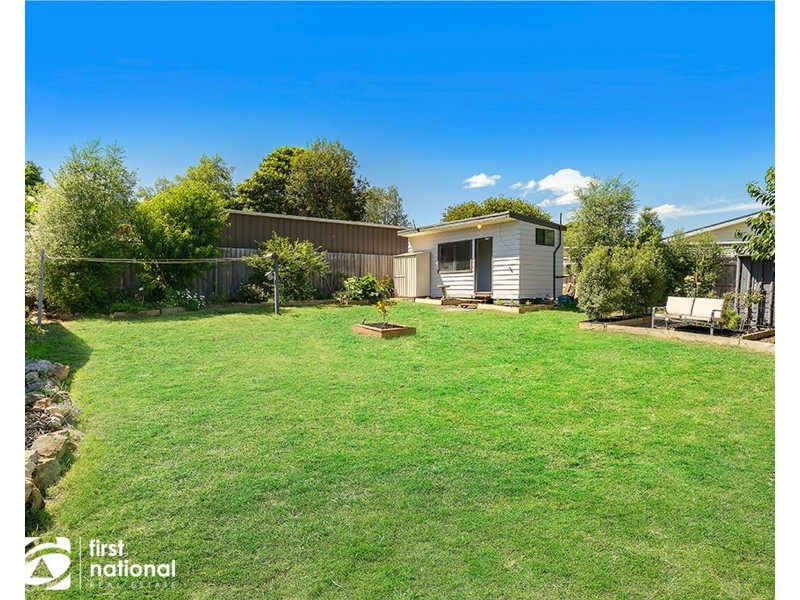 6 Batterbee Drive, Mooroolbark VIC 3138