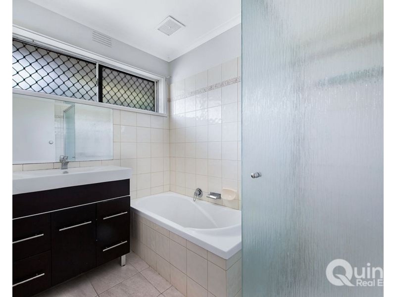 2/10-12 Tiller Street, Burwood East VIC 3151