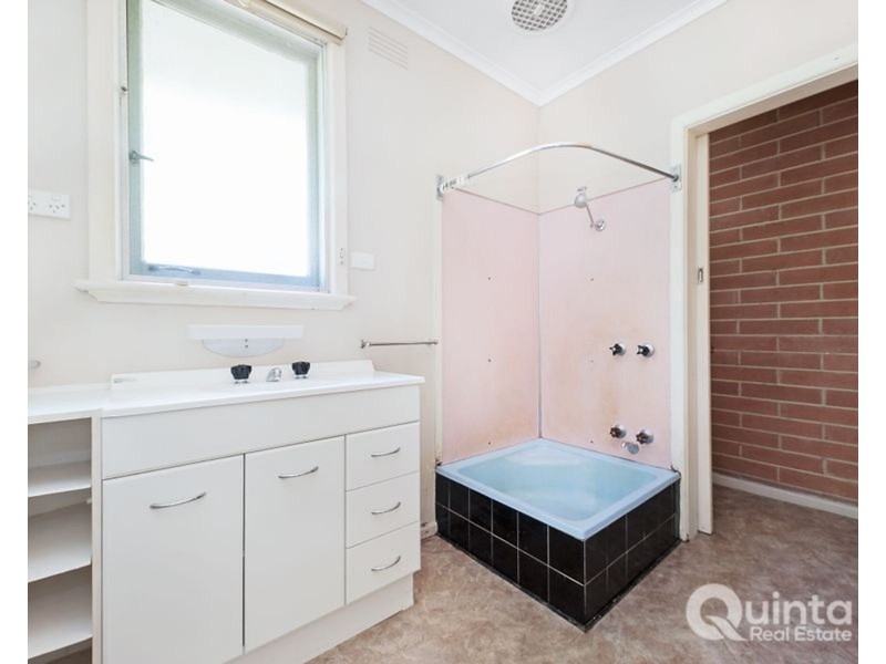 1/1 Canterbury Road, Ringwood East VIC 3135