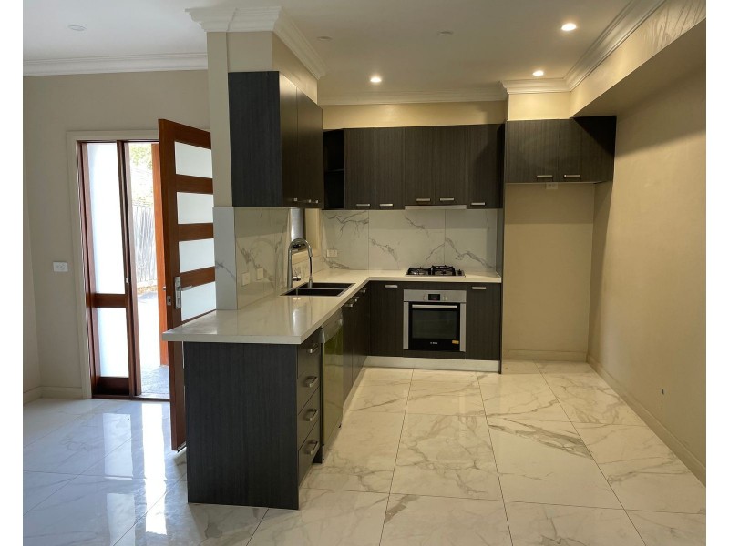 2/1 Spencer Street, Nunawading VIC 3131