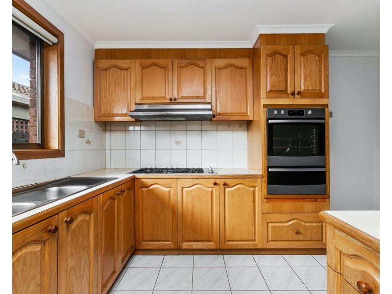 6 Worgan Close, Mill Park VIC 3082