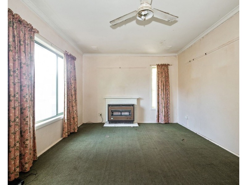 9 Caddy Court, Reservoir VIC 3073