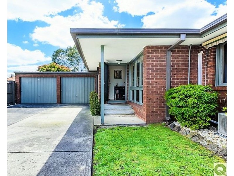 4/3 Crewe Road, Hughesdale VIC 3166