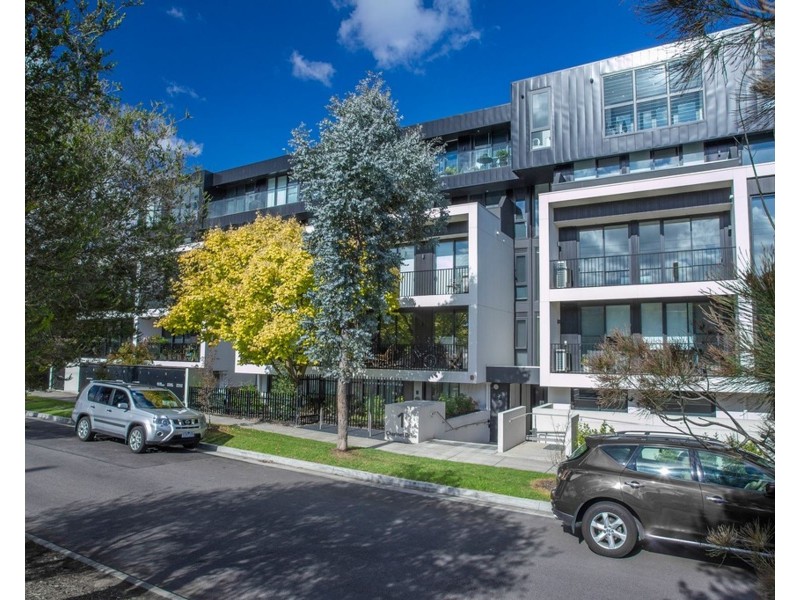 212/1 Charlnet Drive, Vermont South VIC 3133