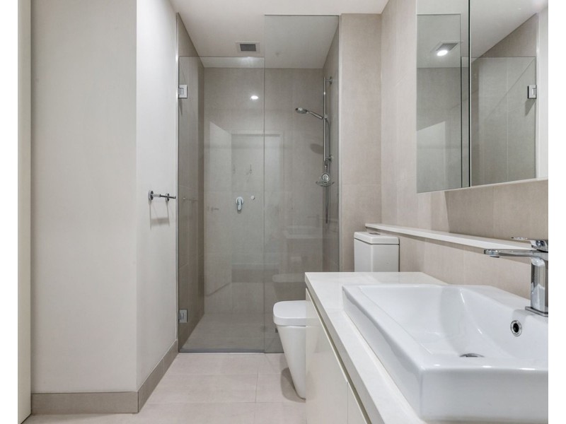 212/1 Charlnet Drive, Vermont South VIC 3133