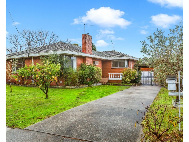18 Plato Crescent, Wheelers Hill VIC 3150