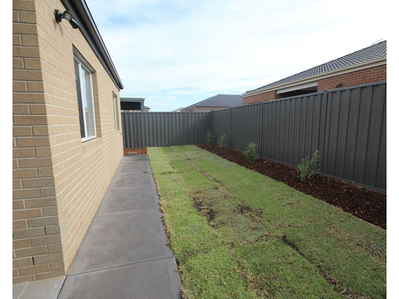 40 Antonio Road, Tarneit VIC 3029