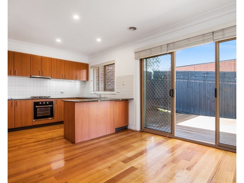 2/6 Karwitha Street, Vermont VIC 3133