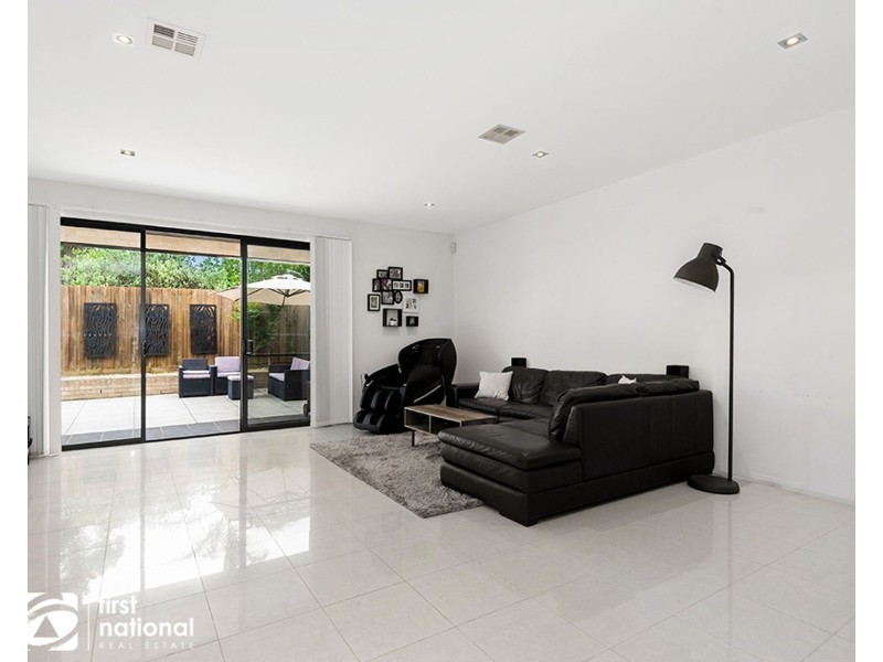 90 Rim Cross Drive, Keilor East VIC 3033