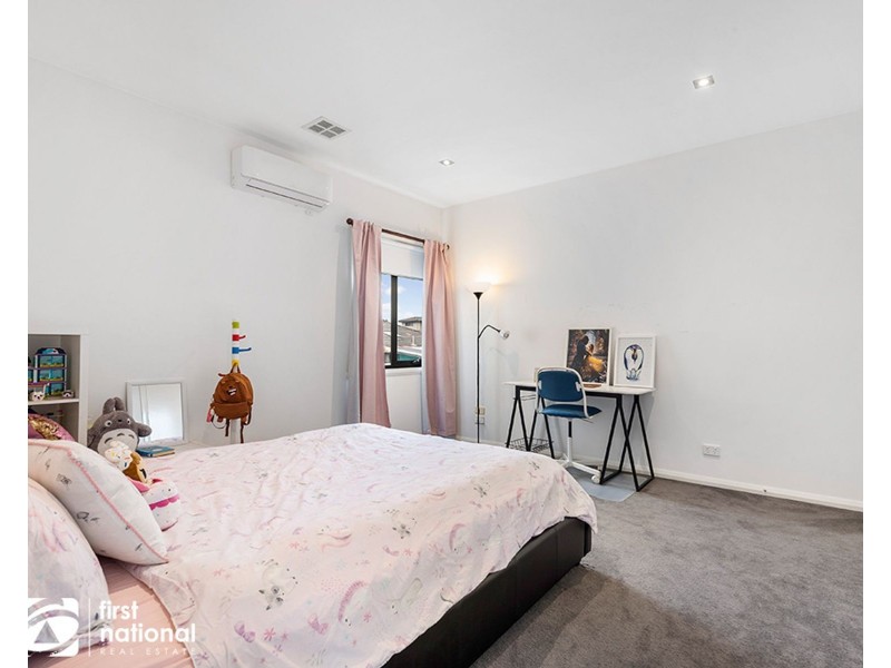 90 Rim Cross Drive, Keilor East VIC 3033