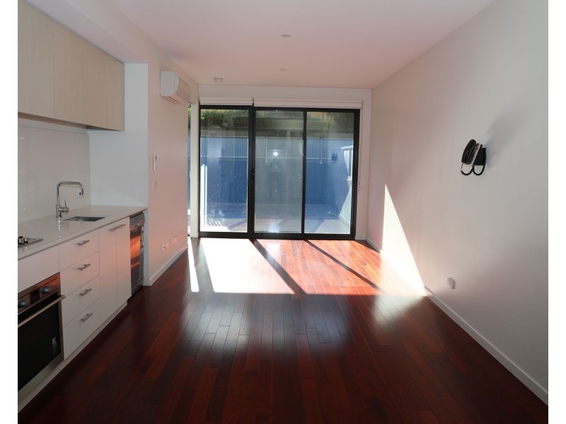 B02/660 Blackburn Road, Notting Hill VIC 3168