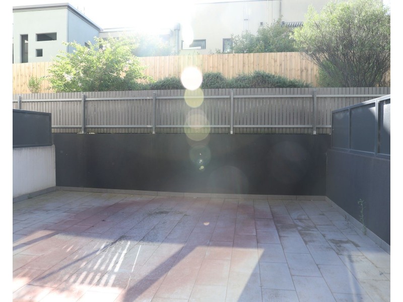 B02/660 Blackburn Road, Notting Hill VIC 3168