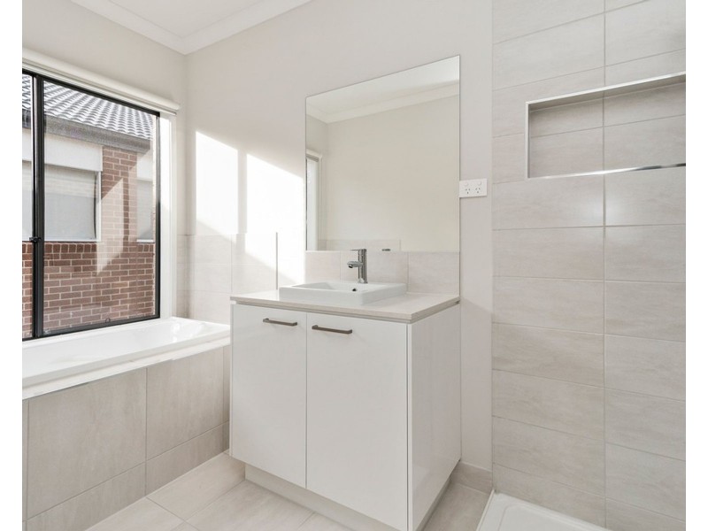 14 Surya Street, Truganina VIC 3029