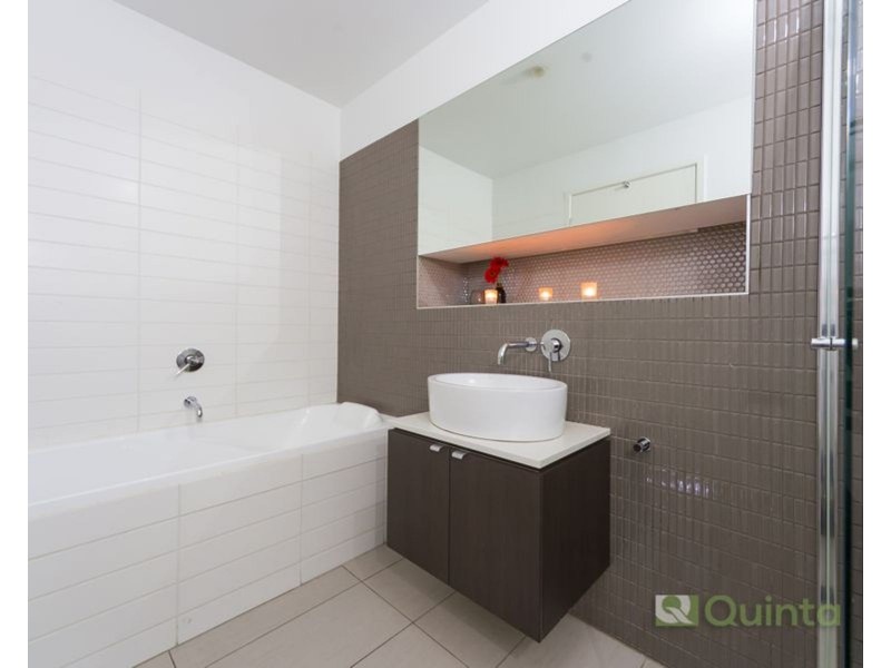 305/337 Stud Road, Wantirna South VIC 3152