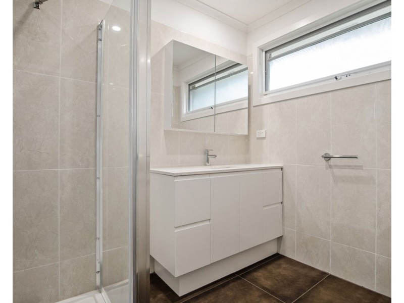 33/241 Canterbury Road, Bayswater North VIC 3153