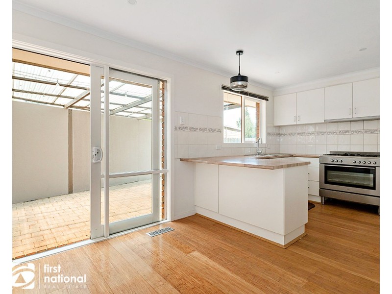 41 Collins Crescent, Berwick VIC 3806